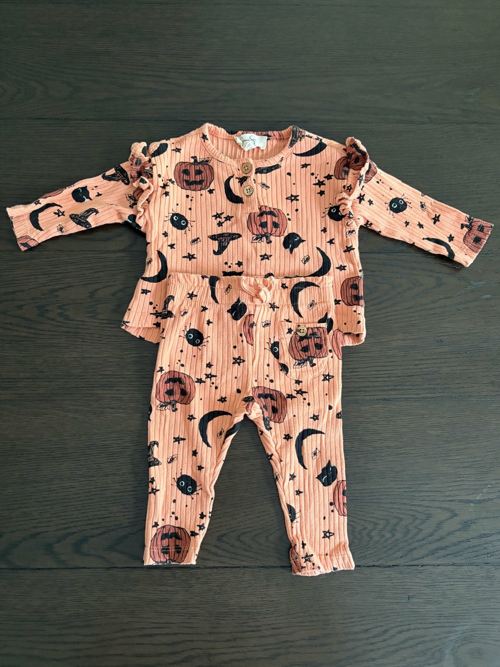 Jessica Simpson Halloween Print Ribbed Baby Two-Piece Set